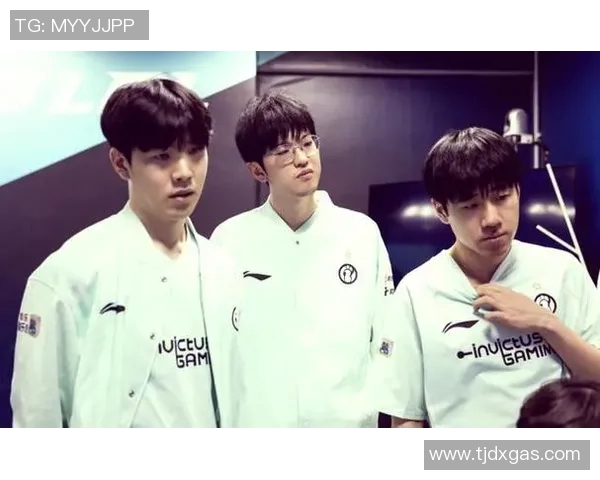 电竞比分热议IG团队协作争议引发玩家热烈讨论与思考